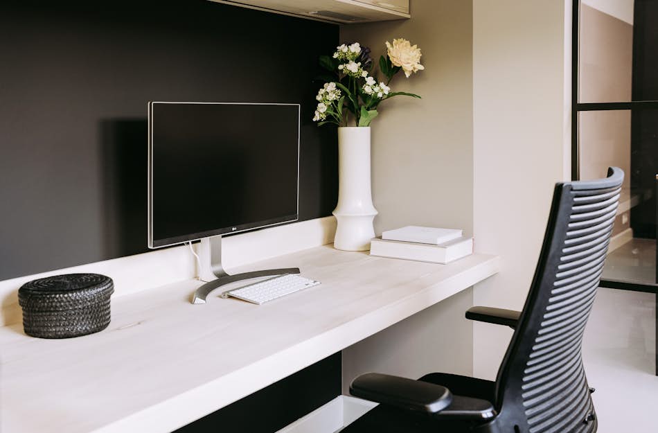 bureau diy zwevend bureau zelfmaken op maat thuis kantoor thuiswerkplek werkplek