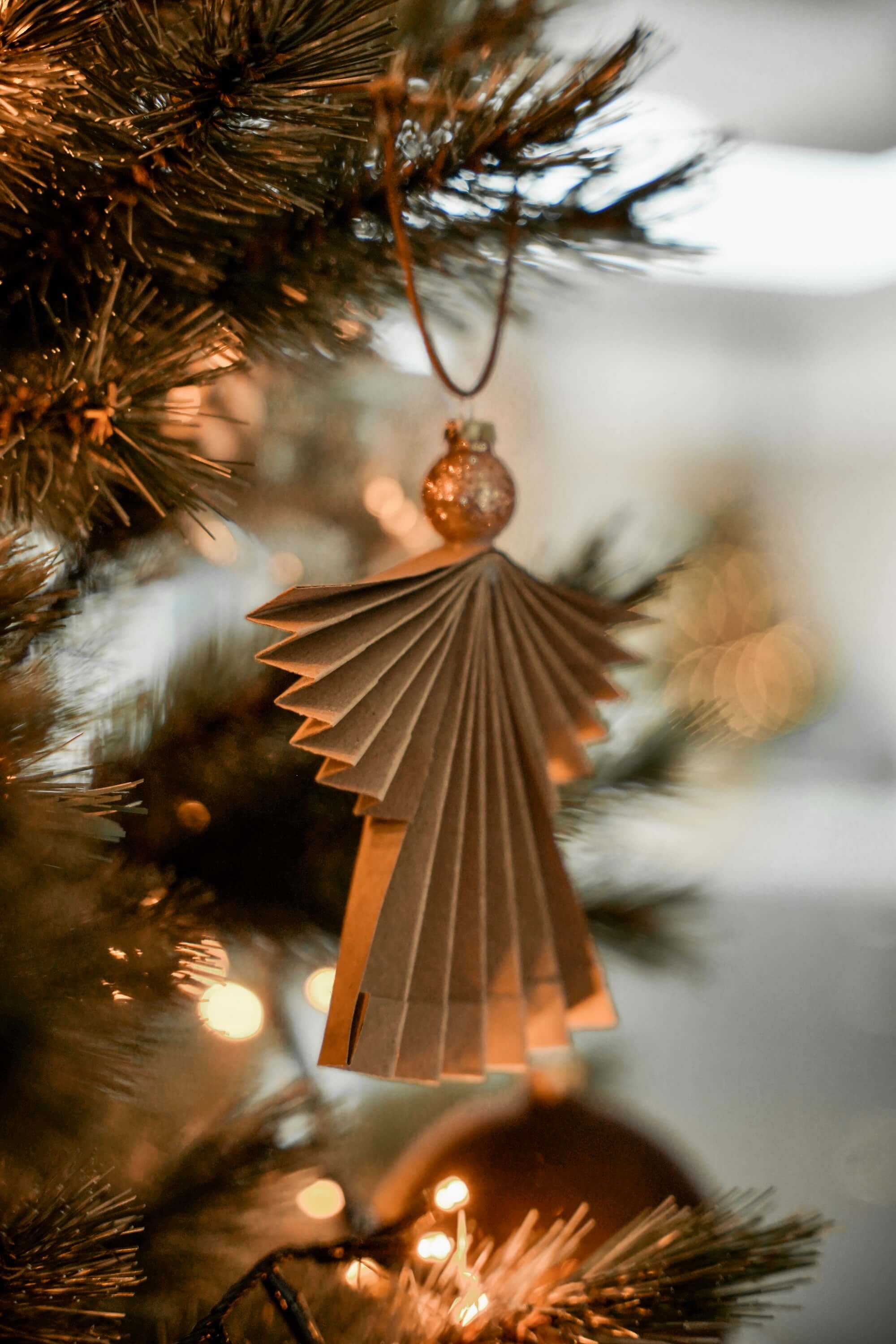 DIY Maak je eigen kerstengel voor in de kerstboom