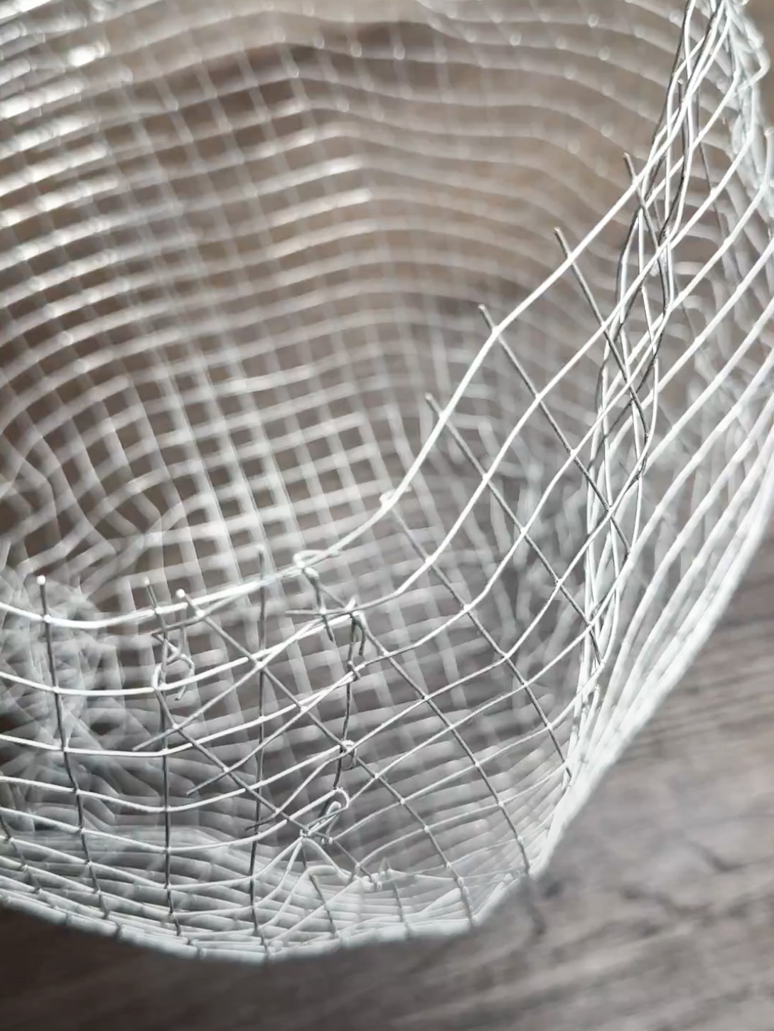 Maak je eigen wabisabi vaas van papiermaché